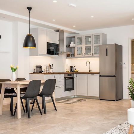 Luxury Apartments Azalea 시베니크 외부 사진